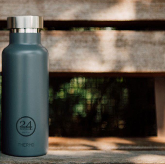 bouteilles d'eau 24 bottles, design et ultra légères, à emporter partout