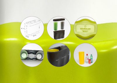 Compact and discreet bedroom trash can